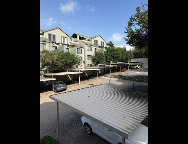 2 BEDROOM APARTMENT FOR SALE IN BRYANSTON